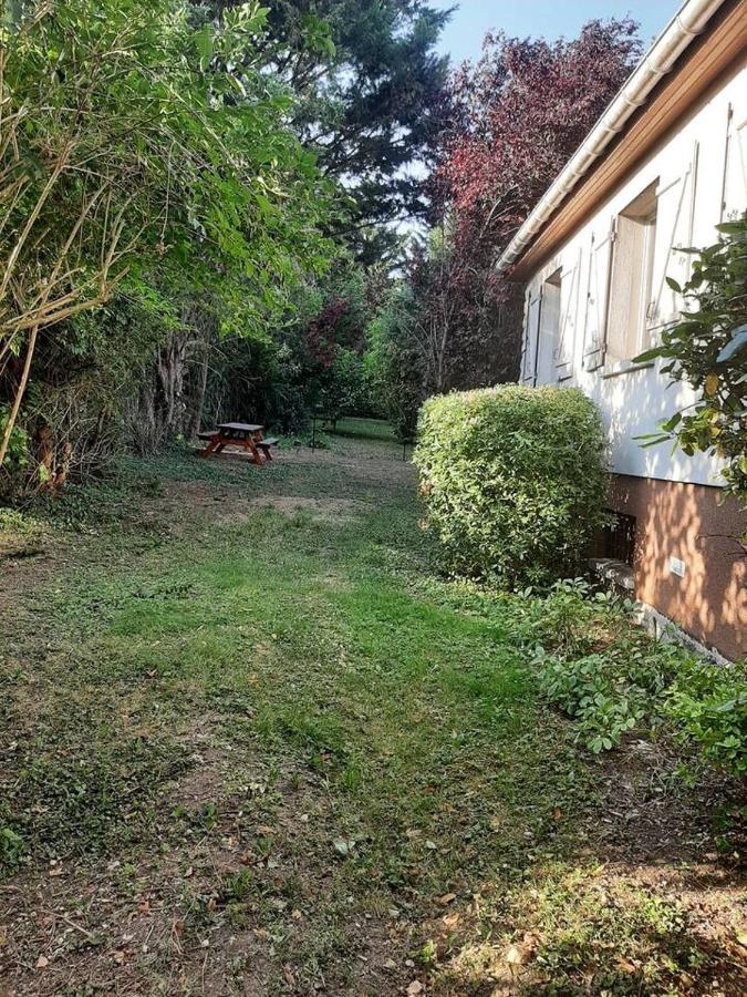 Maison Confort Et Repos Crecy-la-Chapelle Eksteriør bilde