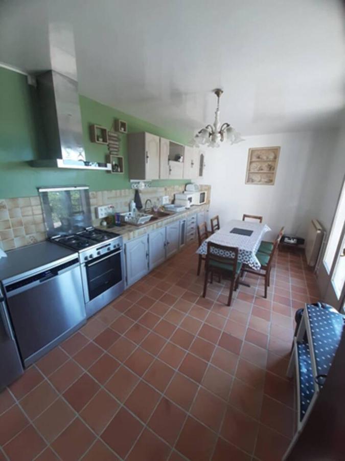 Maison Confort Et Repos Crecy-la-Chapelle Eksteriør bilde